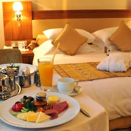 Grand Pasha Luxury & Casino מלון ניקוסיה