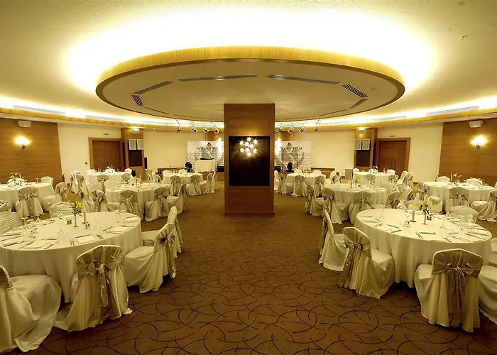 Hotel Grand Pasha Luxury & Casino