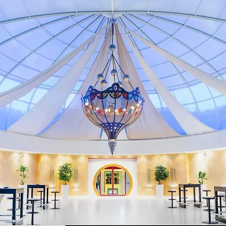 Grand Pasha Luxury & Casino 5* 니코시아