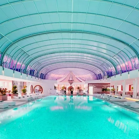 호텔 Grand Pasha Luxury & Casino