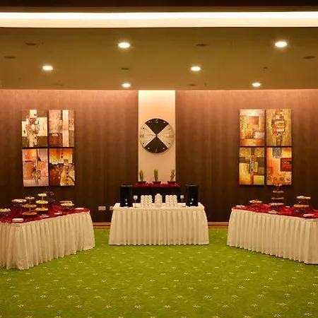 Grand Pasha Luxury & Casino 호텔 니코시아